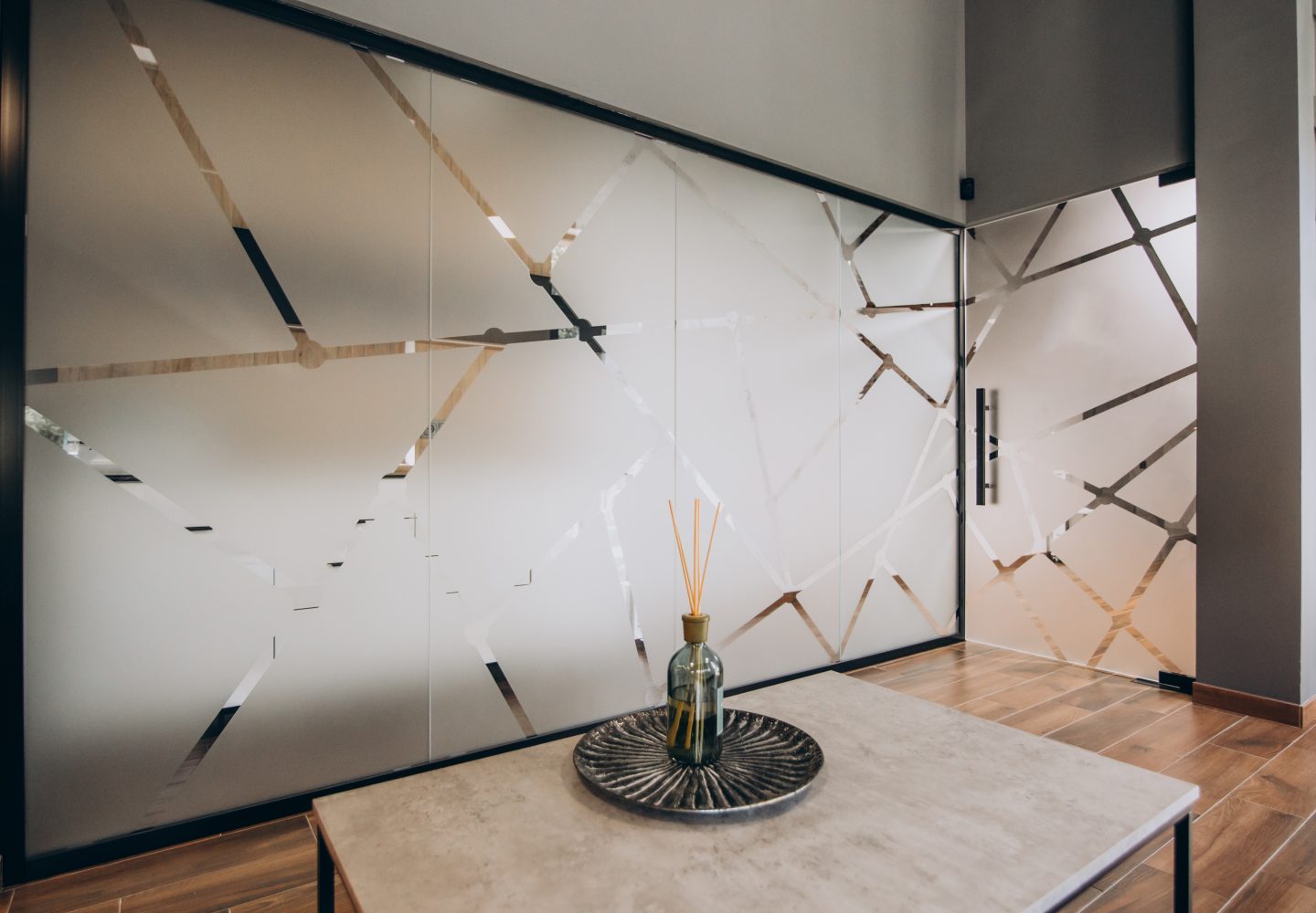 green mile untuk dekorasi dinding